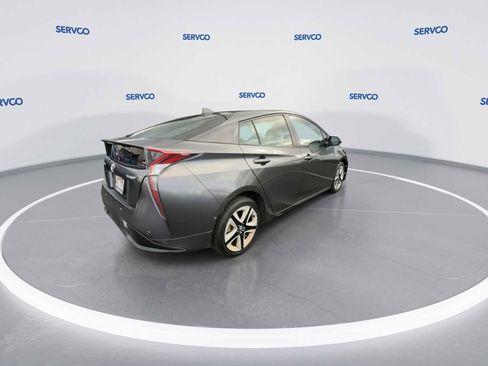 Used 2017 Toyota Prius Four Touring w/ Premium Convenience Package FWD image 8