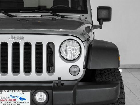 Used 2014 Jeep Wrangler Unlimited Sport AWD/4WD image 39