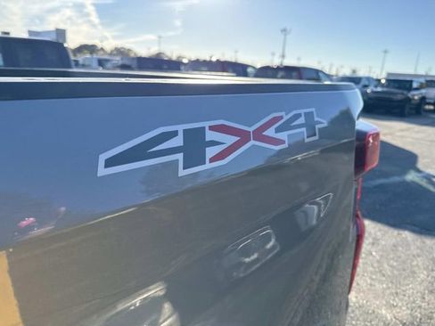 Used 2025 Chevrolet Silverado 1500 LT image 19