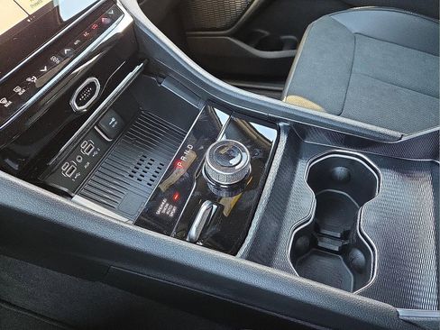 New 2026 Jeep Grand Cherokee L 4WD image 25
