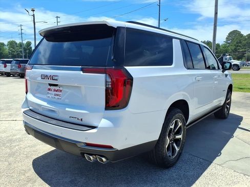 New 2026 GMC Yukon XL AT4 w/ AT4 Premium Plus Package AWD/4WD image 7