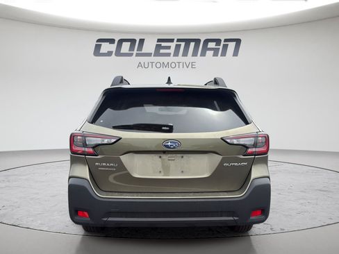 Used 2025 Subaru Outback Premium AWD/4WD image 4