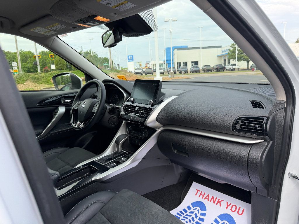 Used 2025 Mitsubishi Eclipse Cross SE AWD/4WD image 14