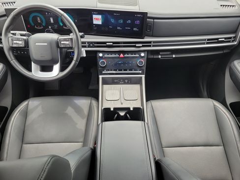 Used 2025 Hyundai Santa Fe SEL AWD/4WD image 17