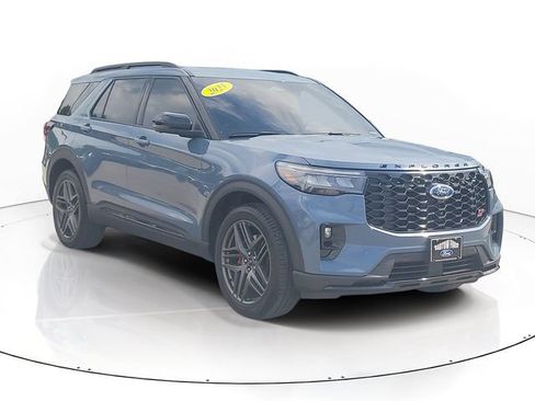 Used 2025 Ford Explorer ST w/ Sun And Sound Package RWD image 3