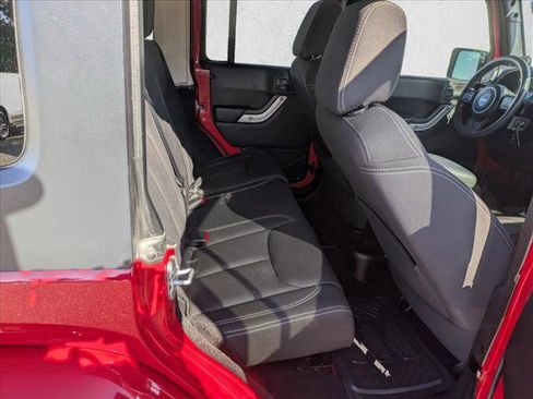 Used 2013 Jeep Wrangler Unlimited Sahara w/ Max Tow Pkg image 16