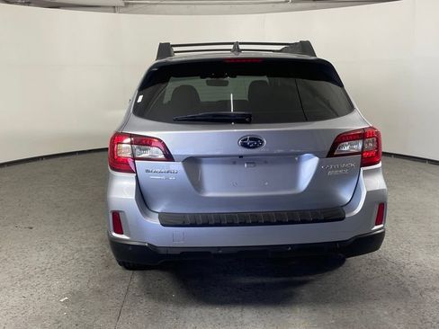 Used 2017 Subaru Outback 2.5i Limited AWD/4WD image 4