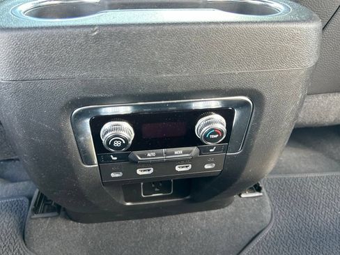 Used 2024 GMC Yukon XL Denali w/ Advanced Technology Package AWD/4WD image 46