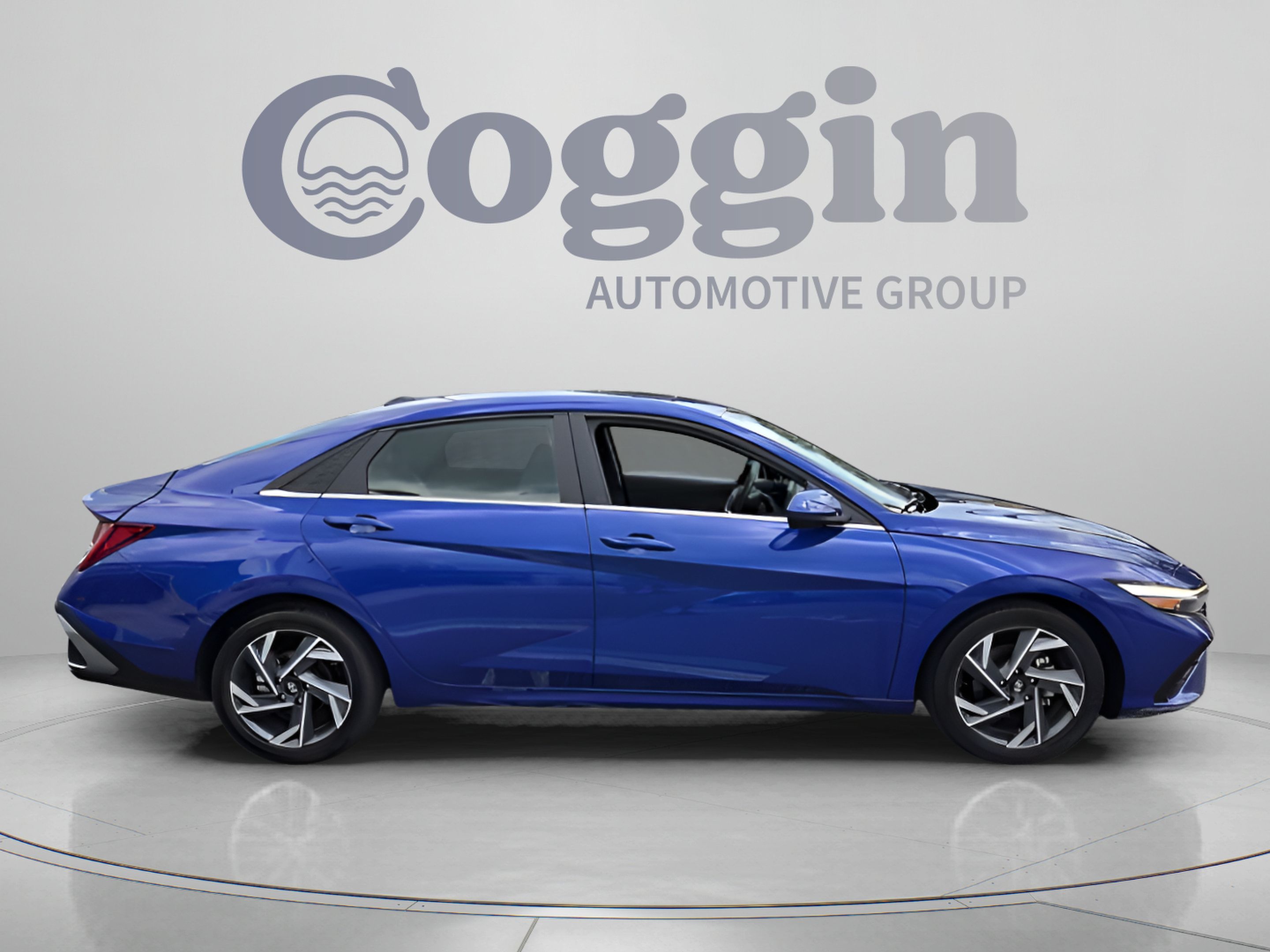 Used 2025 Hyundai Elantra SEL FWD image 6
