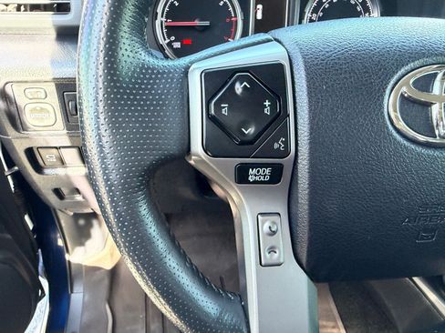 Used 2023 Toyota 4Runner Limited AWD/4WD image 18