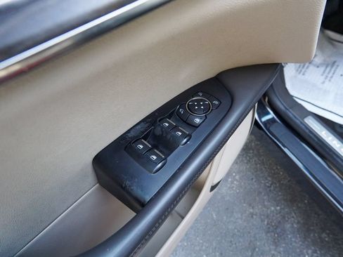 Used 2019 Lincoln Nautilus Select FWD image 18