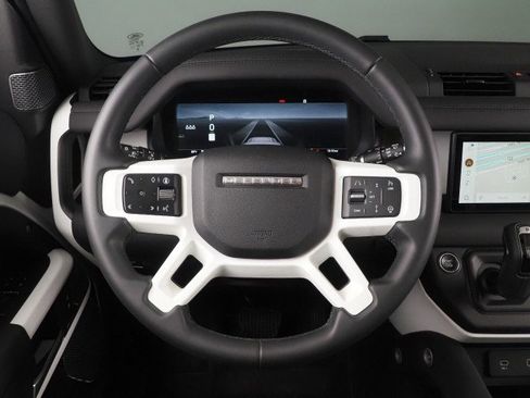 Used 2024 Land Rover Defender 110 S AWD/4WD image 18