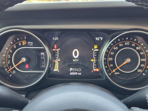 Used 2022 Jeep Wrangler Unlimited Sport AWD/4WD image 19