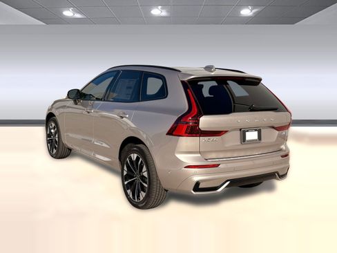 Used 2026 Volvo XC60 B5 Plus w/ Protection Package Premier AWD/4WD image 3