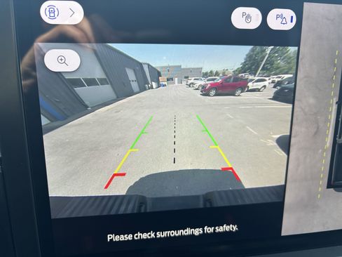 Used 2024 Ford F350 Lariat w/ Camper Package image 26