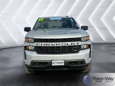 Used 2020 Chevrolet Silverado 1500 Custom w/ Custom Value Package image 8