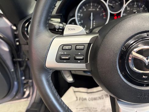 Used 2007 MAZDA MX-5 Miata Touring RWD image 9
