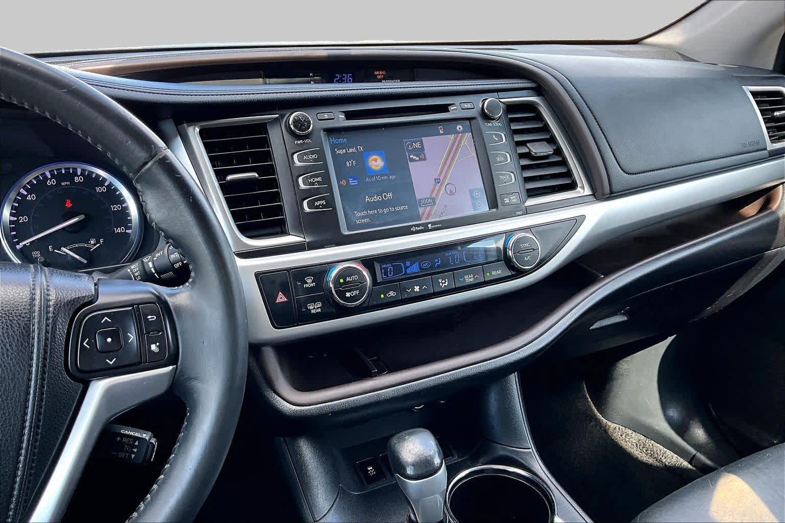 Used 2015 Toyota Highlander XLE FWD image 7