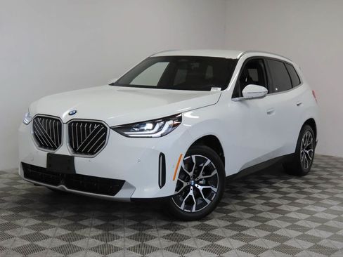 Used 2025 BMW X3 xDrive30i AWD/4WD image 1