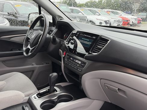 Used 2019 Honda Pilot EX image 15