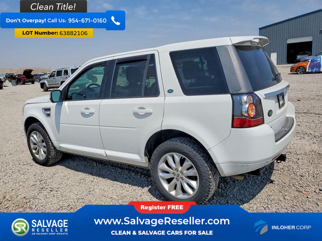 Used 2013 Land Rover LR2 HSE AWD/4WD image 3