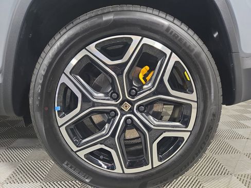 Used 2024 Rivian R1S Adventure AWD/4WD image 10