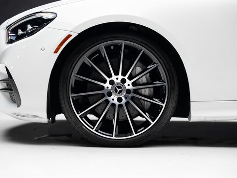 Used 2023 Mercedes-Benz E 450 Coupe image 19