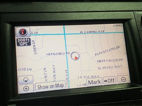 Used 2010 Toyota Prius Three image 22