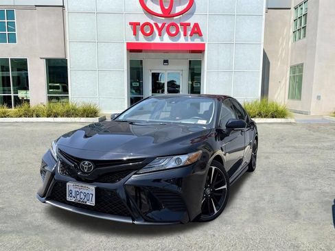 Used 2019 Toyota Camry XSE w/ Driver Assist Package FWD image 5