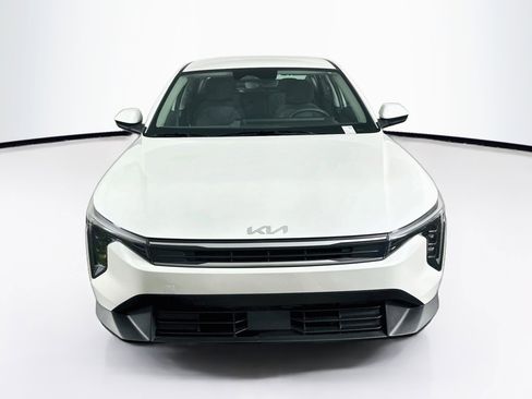 Used 2025 Kia K4 FWD image 2
