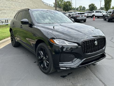 Used 2026 Jaguar F-PACE R-Dynamic S AWD/4WD image 10