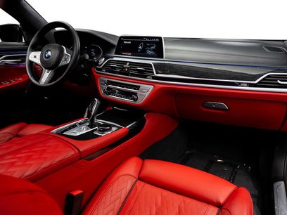 Used 2021 BMW 750i xDrive w/ Executive Package