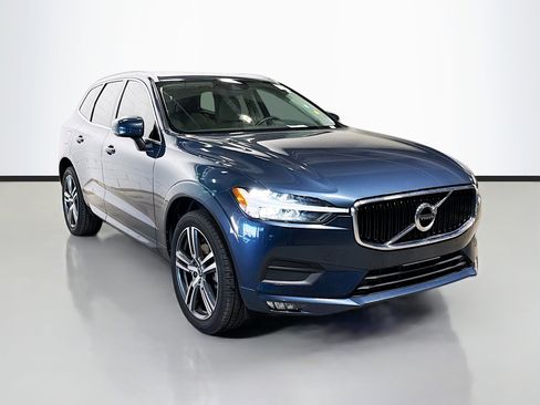 Used 2021 Volvo XC60 T5 Momentum w/ Protection Package Premier image 7