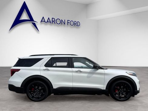 Used 2022 Ford Explorer ST w/ Equipment Group 401A RWD image 7
