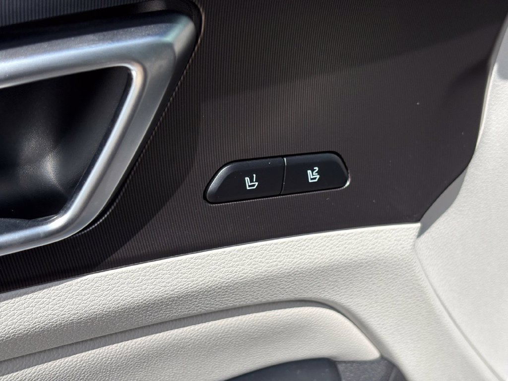 New 2026 Kia Sportage SX FWD image 15