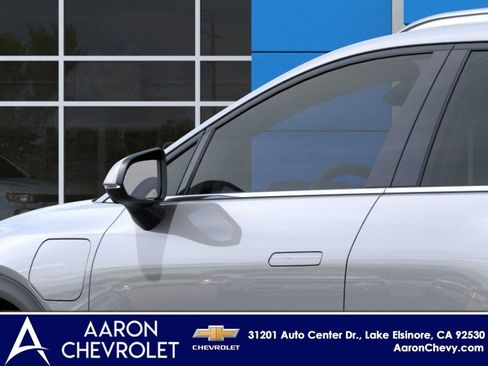 New 2026 Chevrolet Equinox EV LT image 12