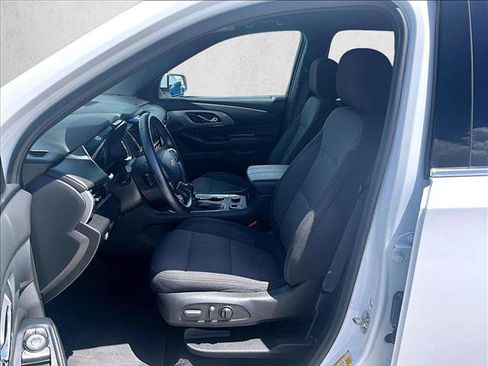 Used 2023 Chevrolet Traverse LT FWD image 28