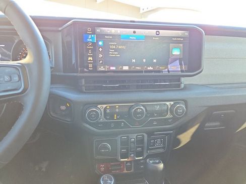 Used 2024 Jeep Wrangler Willys image 16