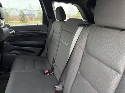 Used 2019 Jeep Grand Cherokee Laredo image 29