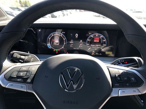 New 2026 Volkswagen Tiguan SE R-Line AWD/4WD image 20