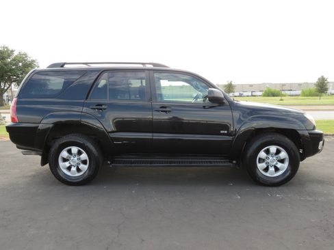 Used 2005 Toyota 4Runner SR5 image 4