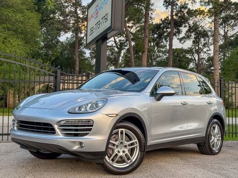Used 2014 Porsche Cayenne Diesel AWD/4WD image 1