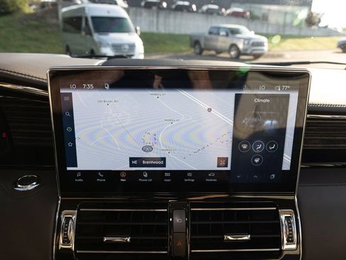 Used 2022 Lincoln Navigator L Black Label AWD/4WD image 40