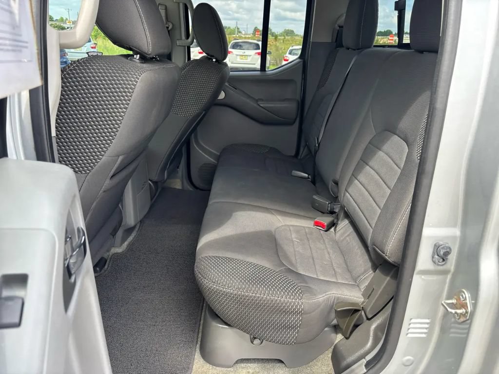 Used 2018 Nissan Frontier SV RWD image 20