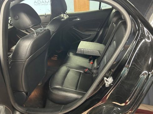 Used 2020 Mercedes-Benz GLA 250 w/ Convenience Package image 13