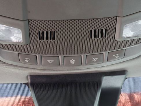 Used 2021 Ford F550 2WD Crew Cab Super Duty image 28