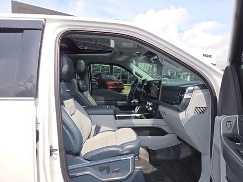 Used 2024 Ford F350 Limited w/ FX4 Off-Road Package AWD/4WD image 17