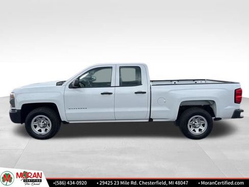 Used 2018 Chevrolet Silverado 1500 W/T w/ Trailering Package image 2
