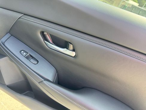Used 2024 Nissan Sentra SV FWD image 35