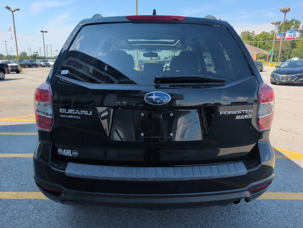 Used 2016 Subaru Forester 2.5i Premium w/ Popular Package #2 AWD/4WD image 6